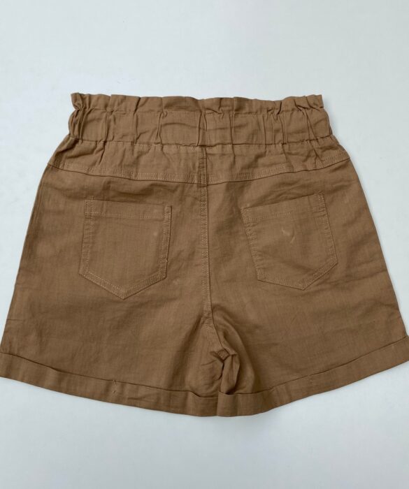 fernandaramosstore com br short feminino com elastico na cintura e amarracao e botoes caqui 4