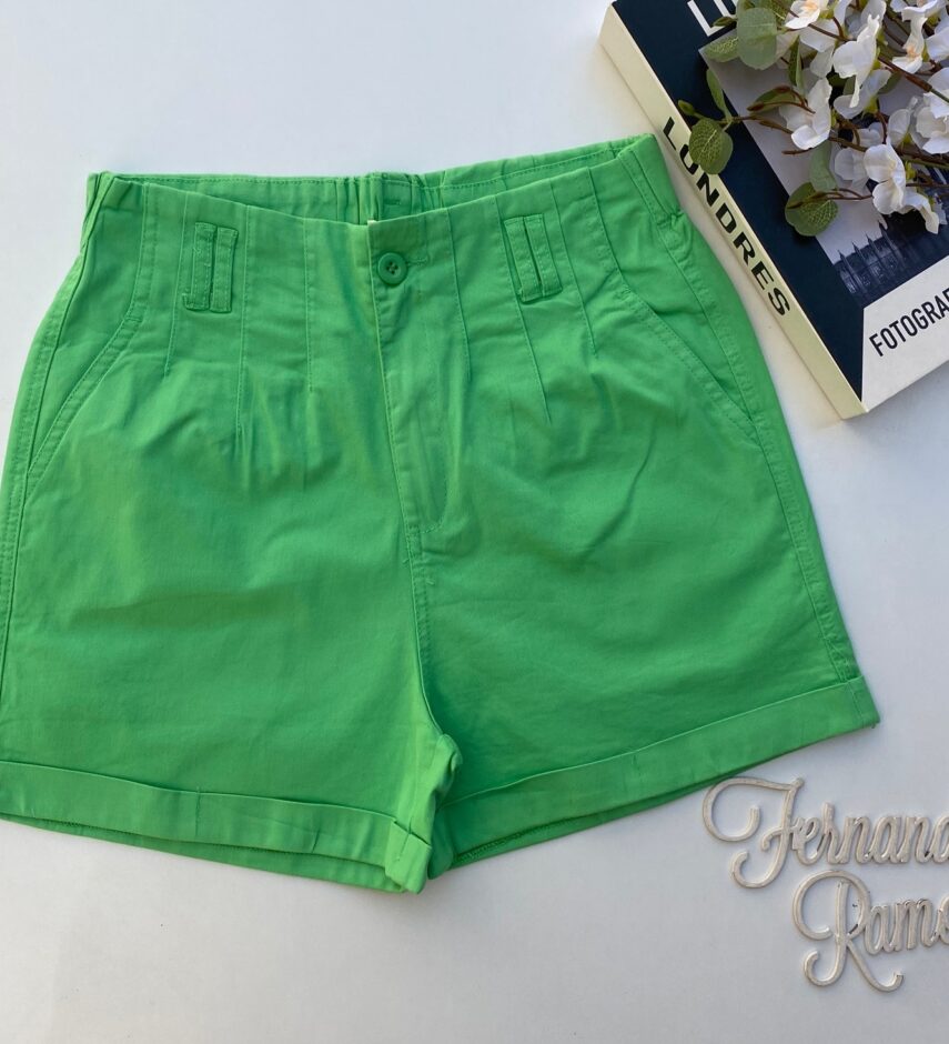 fernandaramosstore com br short feminino sarja com detalhe em pregas verde 2