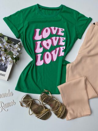 fernandaramosstore com br t shirt manga curta verde estampa love rosa 2