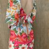 fernandaramosstore com br vestido curto com bojo amarracao atras estampa tropical 2