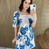 fernandaramosstore com br vestido curto sem bojo amarracao atras estampa tucano azul 1