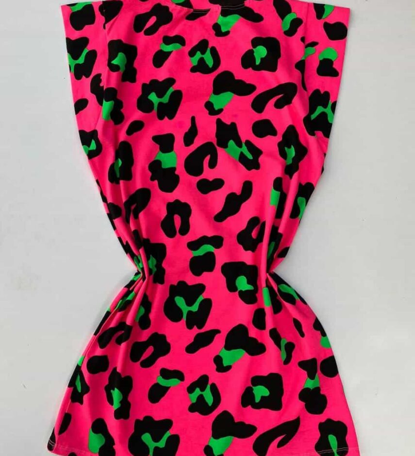 Vestido Feminino Fundo Pink Estampa Animal Print - Fernanda Ramos Store