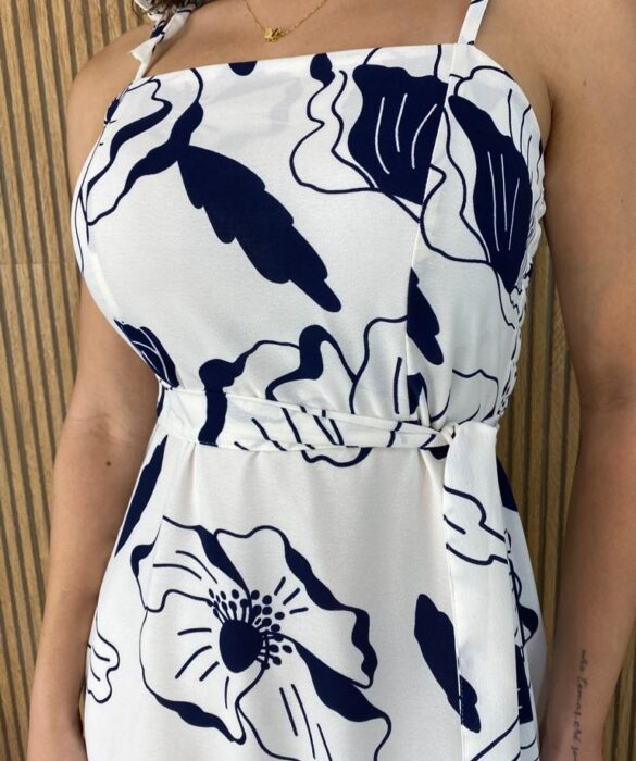 fernandaramosstore com br vestido longo com amarracao branco estampa azul marinho 3