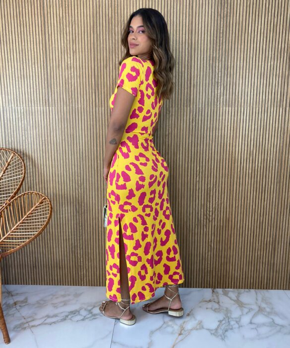 fernandaramosstore com br vestido midi de malha sem bojo animal print amarelo e pink 2