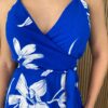 fernandaramosstore com br vestido midi transpassado azul estampa em branco 1