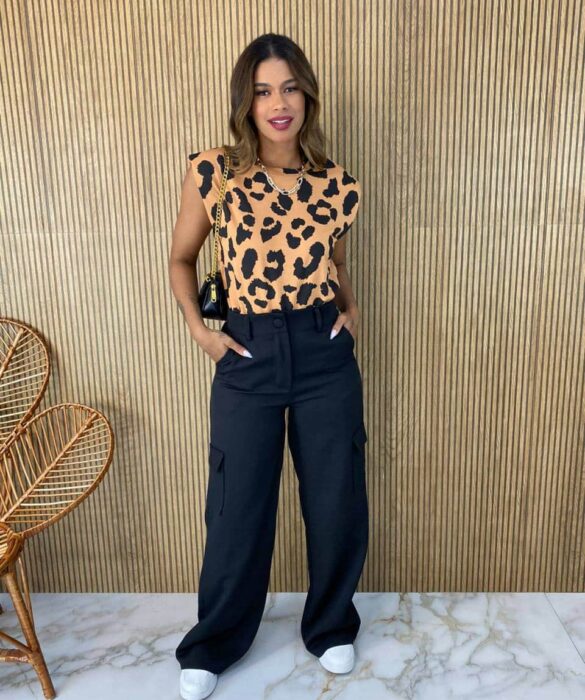 Blusa Feminina Malha Detalhe na Manga Animal Print fernanda ramos store