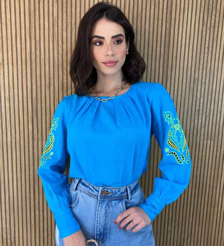 Blusa Manga Longa Feminina com Detalhe Vazado nas Mangas Azul - Fernanda Ramos Store