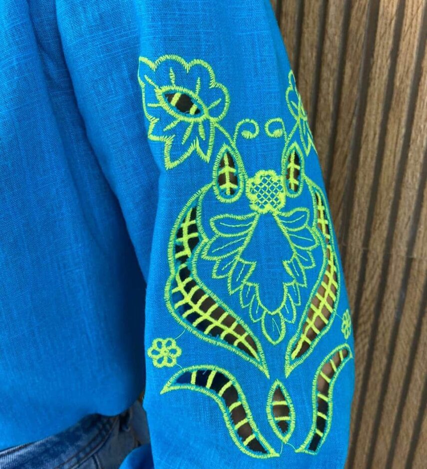 Blusa Manga Longa Feminina com Detalhe Vazado nas Mangas Azul - Fernanda Ramos Store