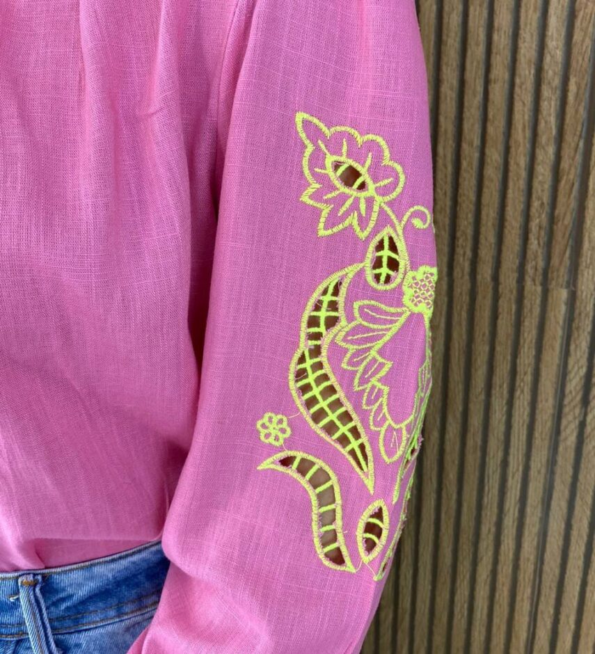 Blusa Manga Longa Feminina com Detalhe Vazado nas Mangas Rosa - Fernanda Ramos Store