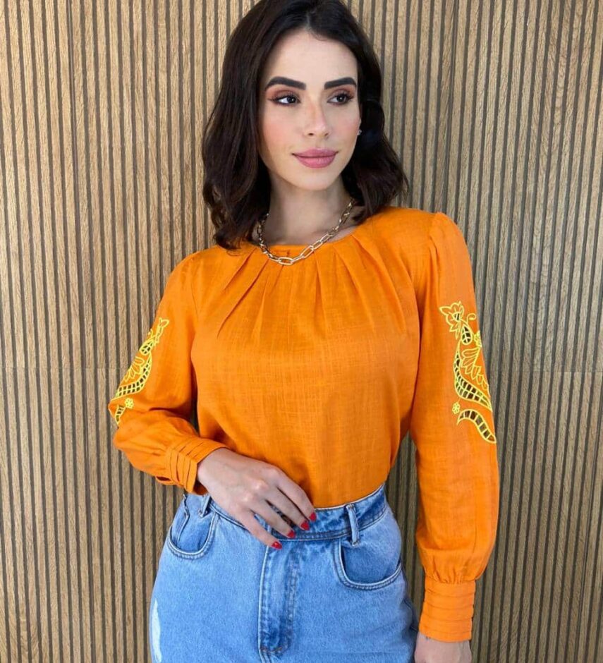 Blusa Manga Longa Feminina com Detalhe Vazado nas Mangas Laranja - Fernanda Ramos Store