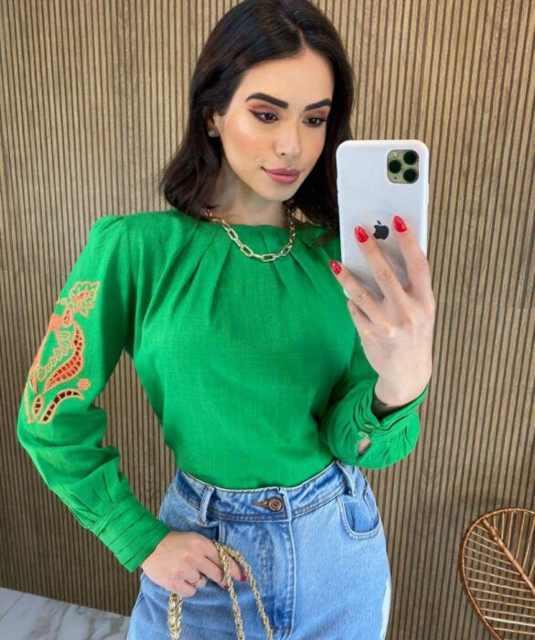 Blusa Manga Longa Feminina com Detalhe Vazado nas Mangas Verde - Fernanda Ramos Store