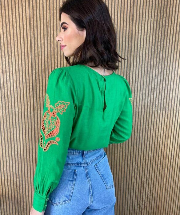 Blusa Manga Longa Feminina com Detalhe Vazado nas Mangas Verde - Fernanda Ramos Store