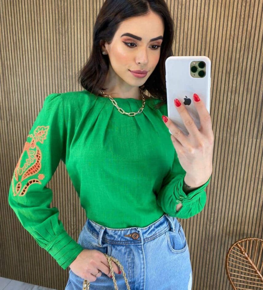 Blusa Manga Longa Feminina com Detalhe Vazado nas Mangas Verde - Fernanda Ramos Store