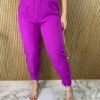 fernandaramosstore com br calca feminina botao encapado com bolsos fucsia 1