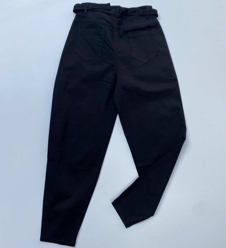 Calça Feminina com Bolsos e Cinto Preta - Fernanda Ramos Store