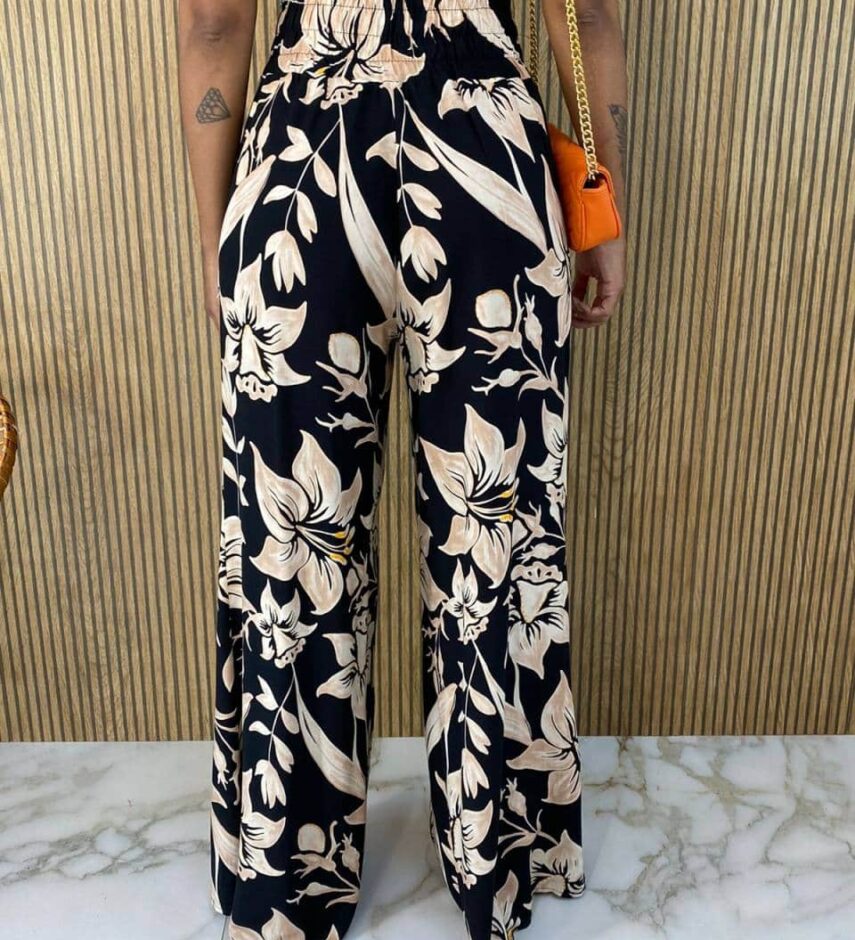 fernandaramosstore com br calca feminina pantalona flor estampada fundo preto 6