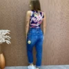 Cropped Feminino Canelado com Bojo Estampado Fundo Azul - Fernanda Ramos Store