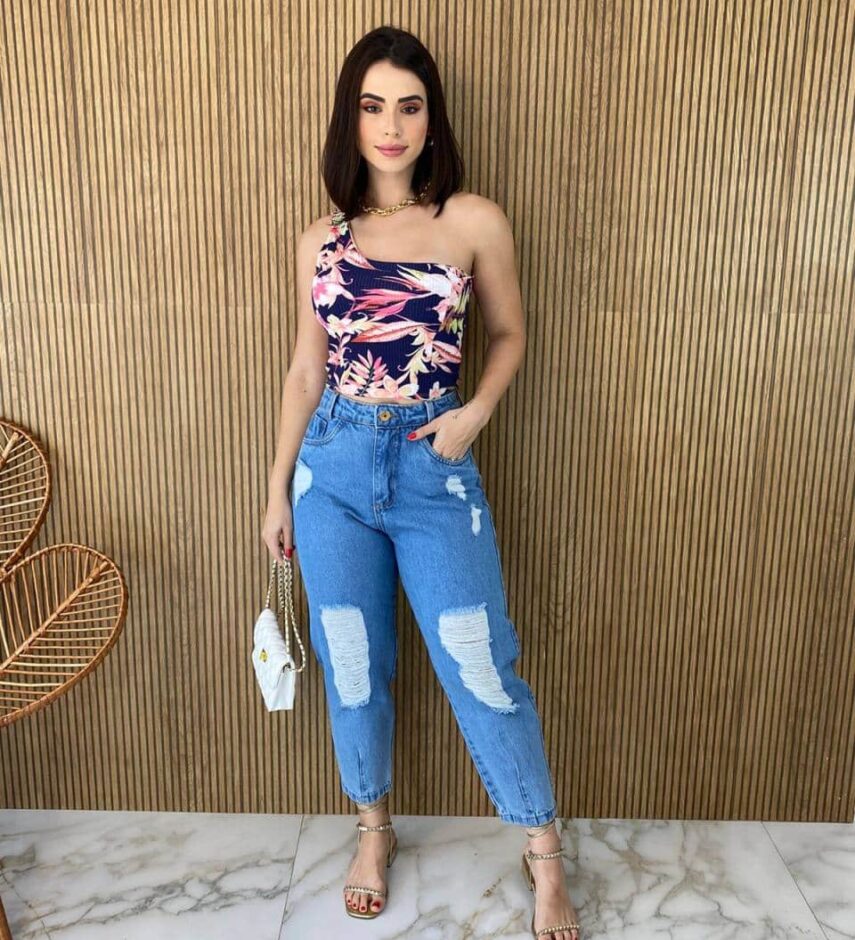 Cropped Feminino com Bojo Canelado Nula Manga Fundo Azul - Fernanda Ramos Store