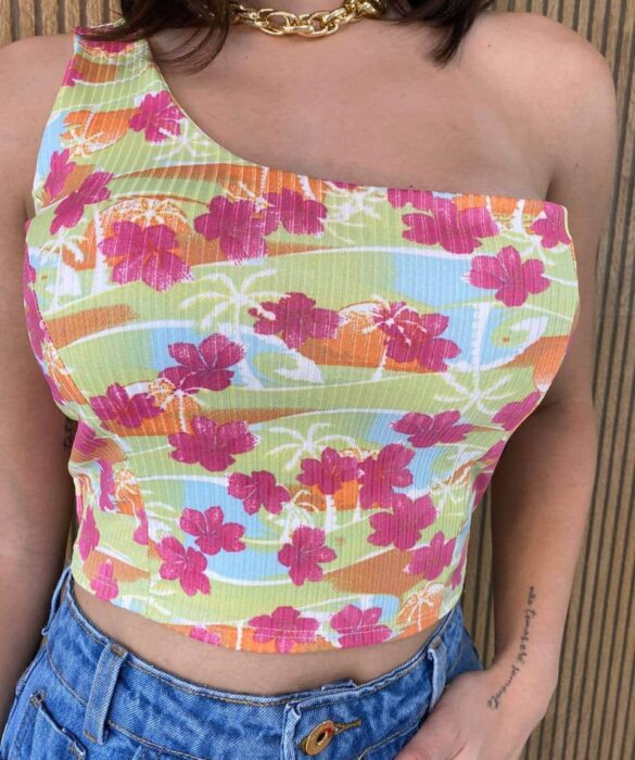 Cropped Feminino com Bojo Canelado Nula Manga Fundo Verde - Fernanda Ramos Store