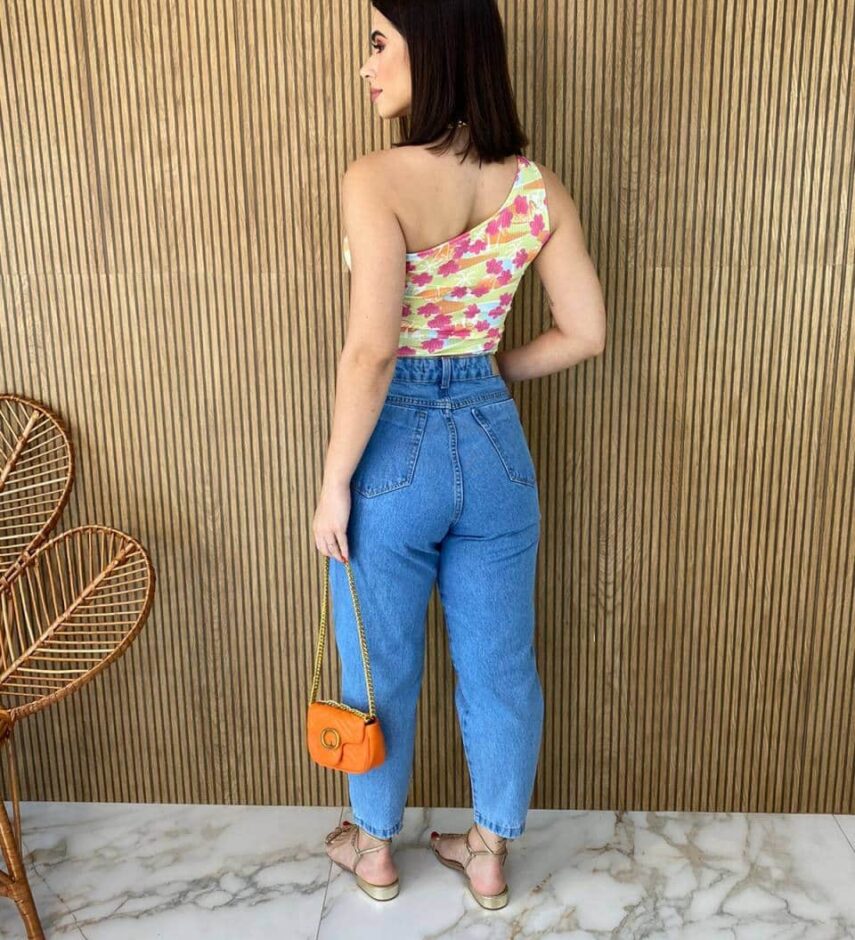 Cropped Feminino com Bojo Canelado Nula Manga Fundo Verde - Fernanda Ramos Store