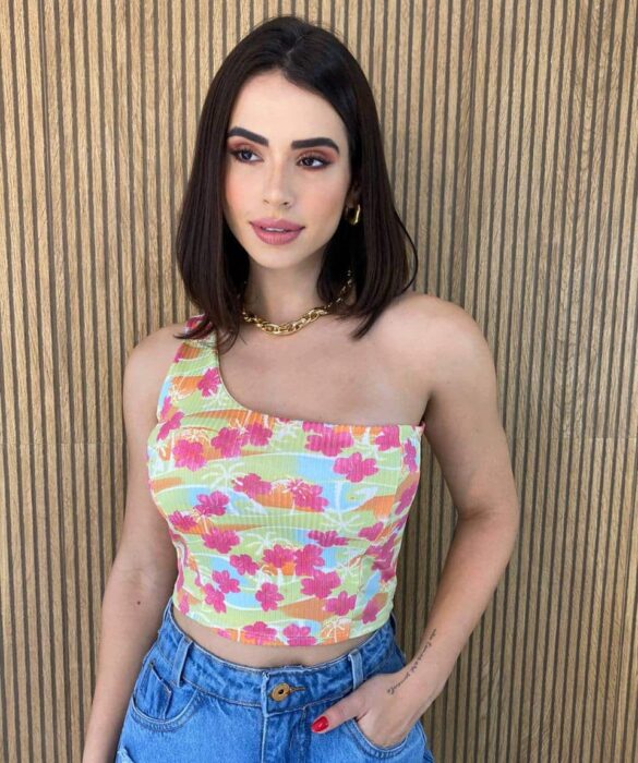 Cropped Feminino com Bojo Canelado Nula Manga Fundo Verde - Fernanda Ramos Store