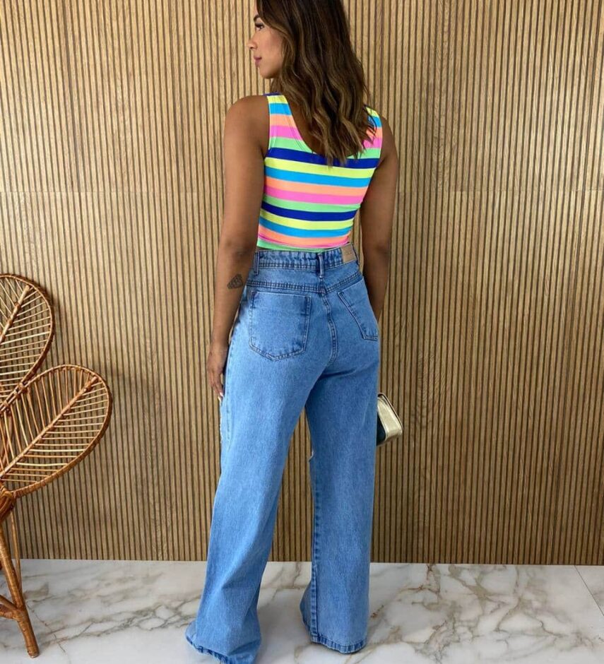 Cropped Feminino com Bojo Decote V Listrado - Fernanda Ramos Store