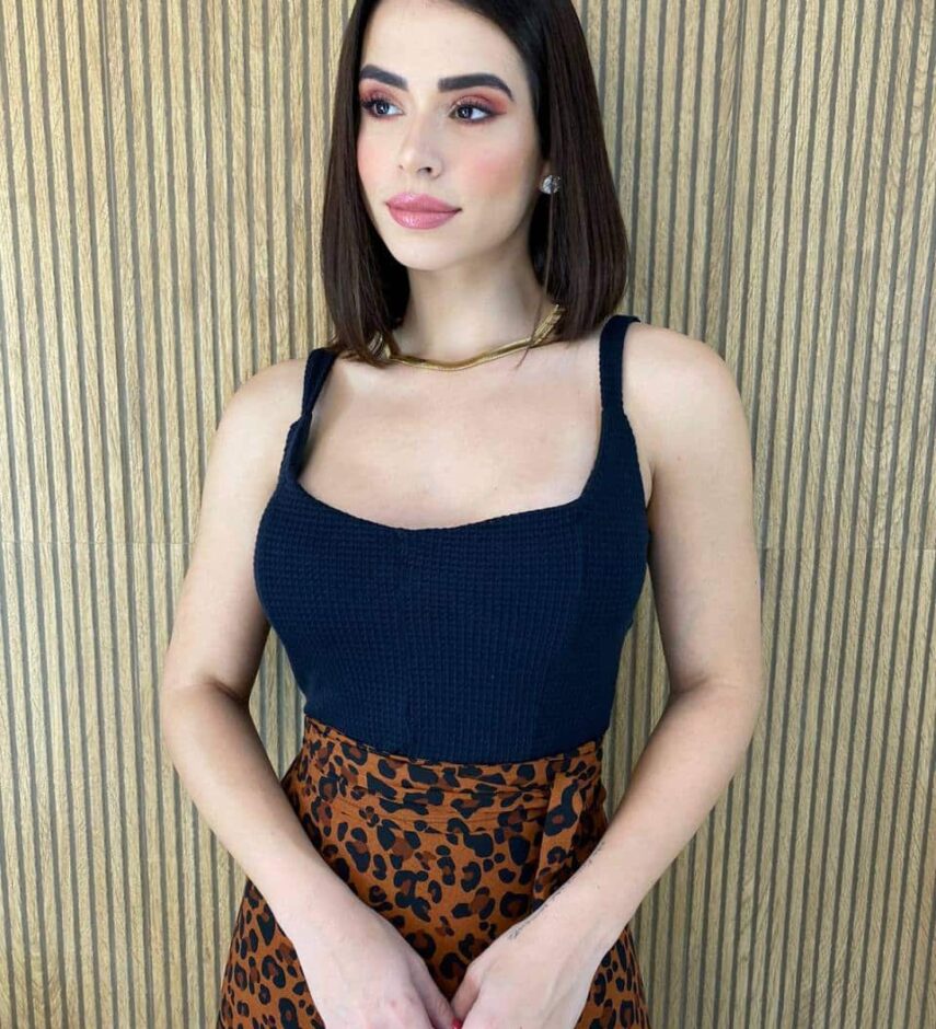Cropped Feminino com Bojo Lastex Atrás Preto - Fernanda Ramos Store