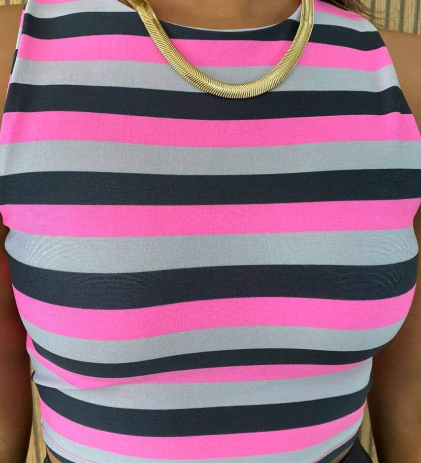 Cropped Feminino com Bojo Listrado Preto Pink e Cinza - Fernanda Ramos Store