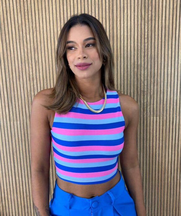 Cropped Feminino com Bojo Listrado Tons de Azul e Pink - Fernanda Ramos Store