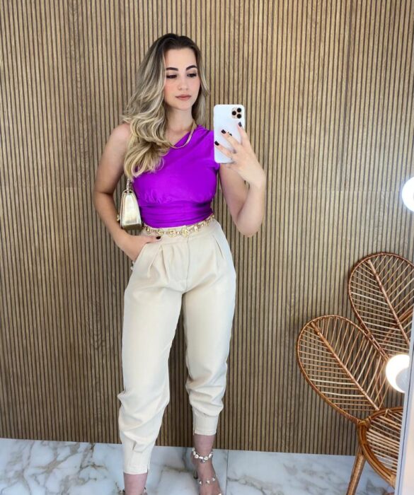 Cropped Feminino com Bojo Nula Manga com Detalhe Fúcsia Fernanda Ramos Store