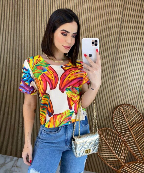 Cropped Feminino Manga Curta Estampado Bananas Fernanda Ramos Store