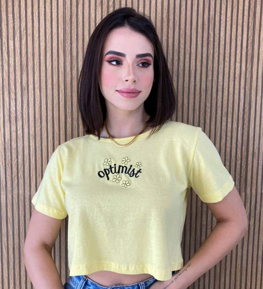 Cropped Feminino Manga Curta Optimist Amarelo Fernanda Ramos Store