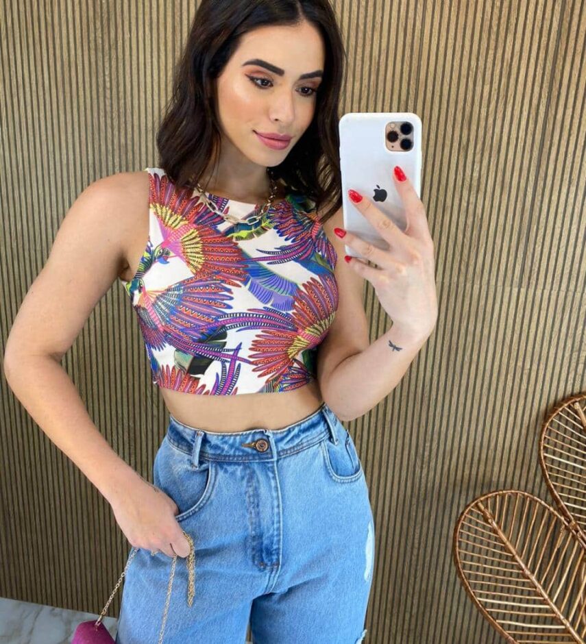 Cropped Regata sem Bojo Básico Estampa Pássaro Colorido - Fernanda Ramos Store