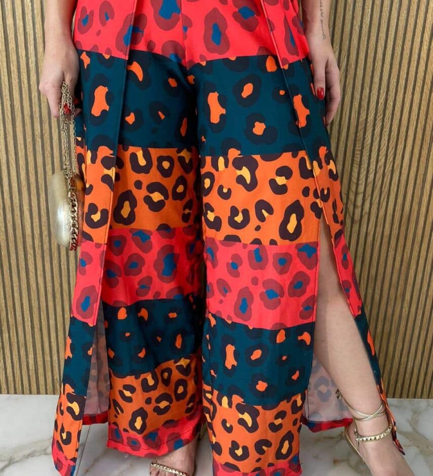 Macacão Feminino com Bojo e Amarração Animal Print - Fernanda Ramos Store
