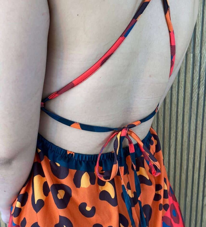 Macacão Feminino com Bojo e Amarração Animal Print - Fernanda Ramos Store