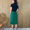 fernandaramosstore com br saia midi plissada verde elastico na cintura 6