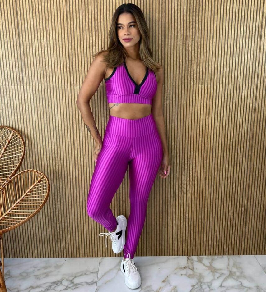 Top Cropped com Bojo Academia Fúcsia - Fernanda Ramos Store