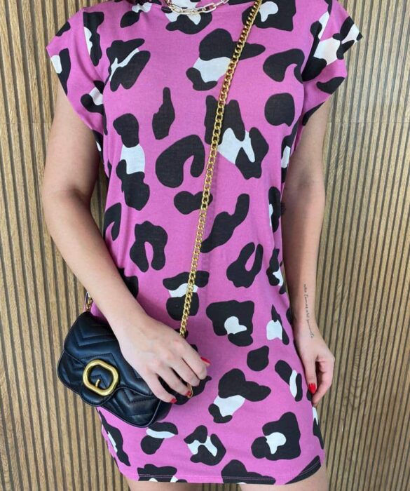 fernandaramosstore com br vestido curto feminino fundo fucsia estampa animal print 2