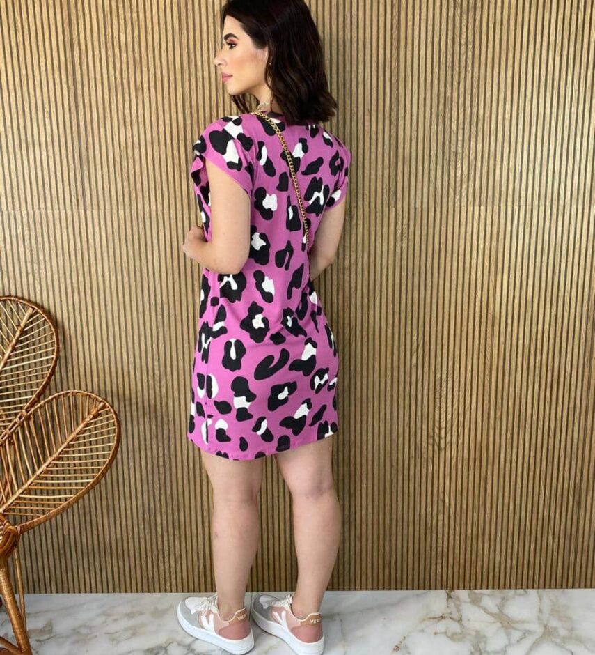 fernandaramosstore com br vestido curto feminino fundo fucsia estampa animal print 4