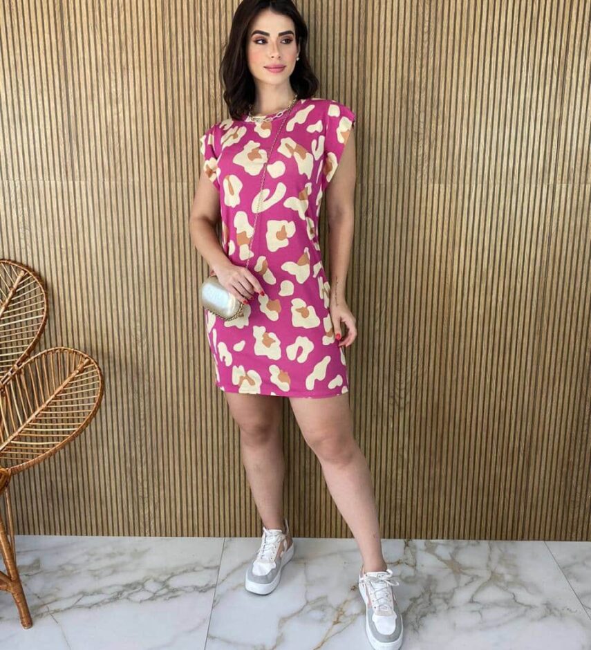 Vestido Curto Feminino Fundo Rosa Estampa Animal Print Fernanda Ramos Store