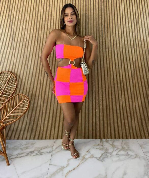 fernandaramosstore com br vestido curto tomara que caia pink e laranja fluor 1