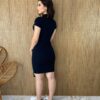 fernandaramosstore com br vestido manga curta canelado com detalhe de ziper preto 3