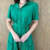 fernandaramosstore com br vestido midi sem bojo com amarracao e botoes verde 2