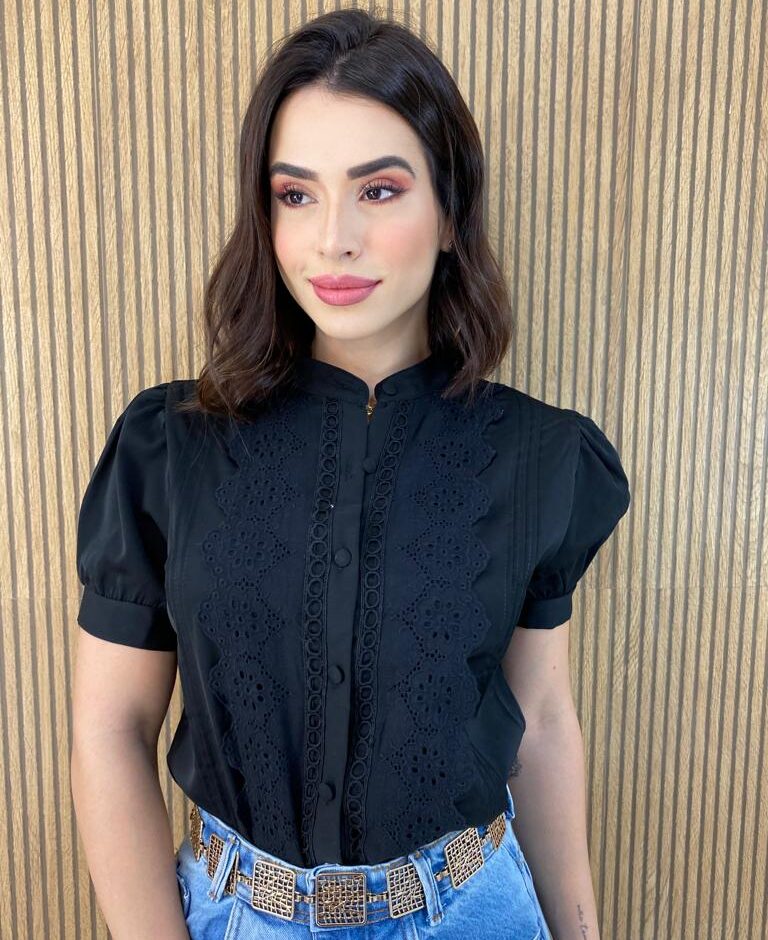 Blusa Feminina Manga Princesa com Botões e Laise Preta - Fernanda Ramos Store