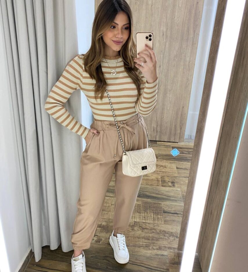 Blusa Manga Longa Feminina Tricot Listrada Bege e Off White - Fernanda Ramos Store