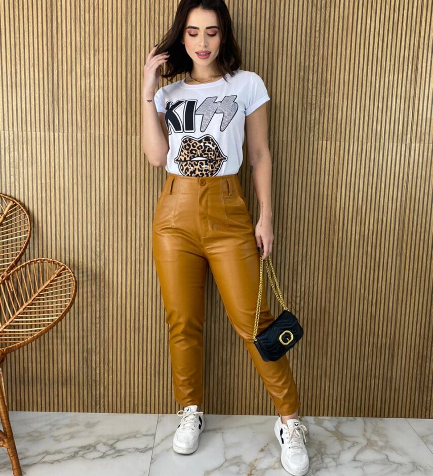 Calça Couro Eco Feminina com Passantes Caramelo - Fernanda Ramos Store