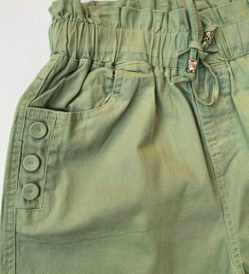 Calça Feminina Botões Encapados Laterais e Amarração Verde Sage - Fernanda Ramos Store