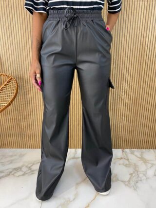 Calça Feminina Couro Eco Pantalona Preta - Fernanda Ramos Store