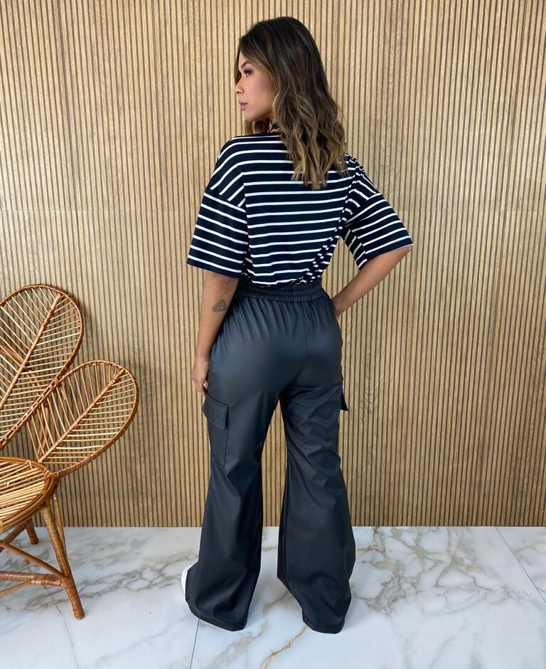 Calça Feminina Couro Eco Pantalona Preta - Fernanda Ramos Store