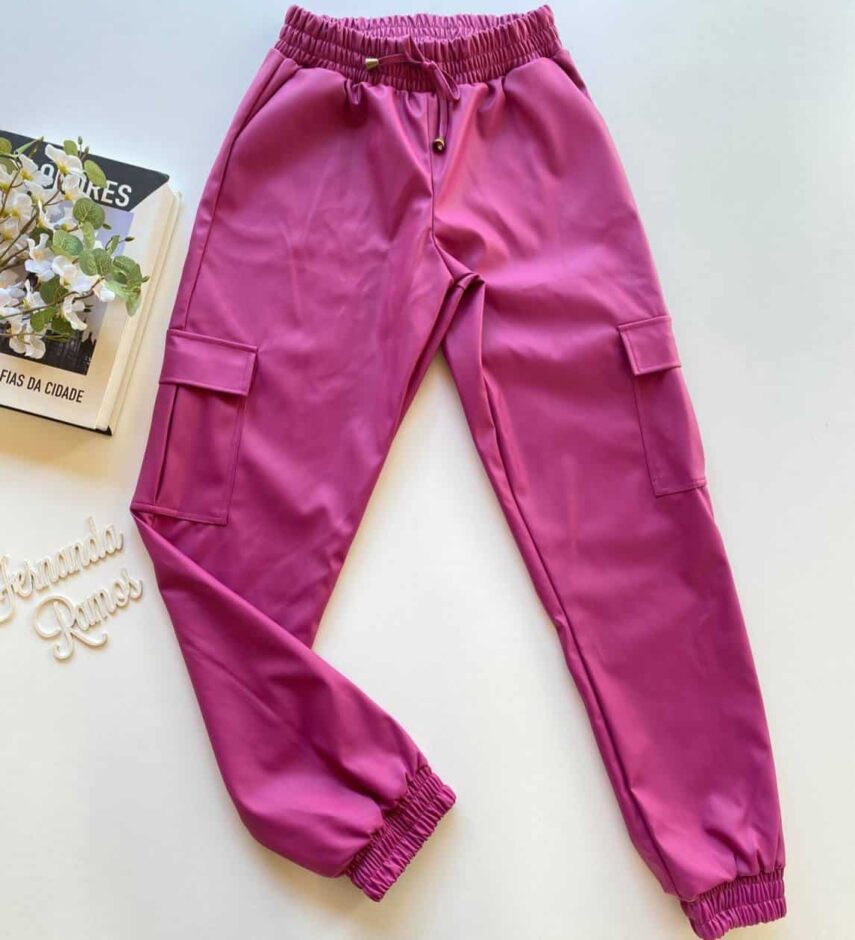 Calça Jogger Feminina Couro Eco Fúcsia - Fernanda Ramos Store